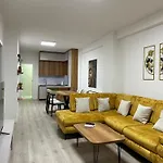 Dennys Apartments New Bazaar Delight